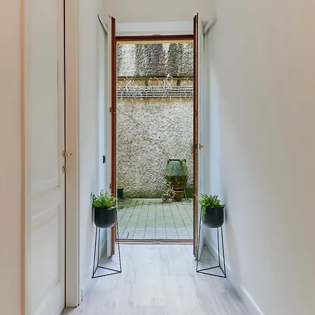 Aqua Vista Apartment